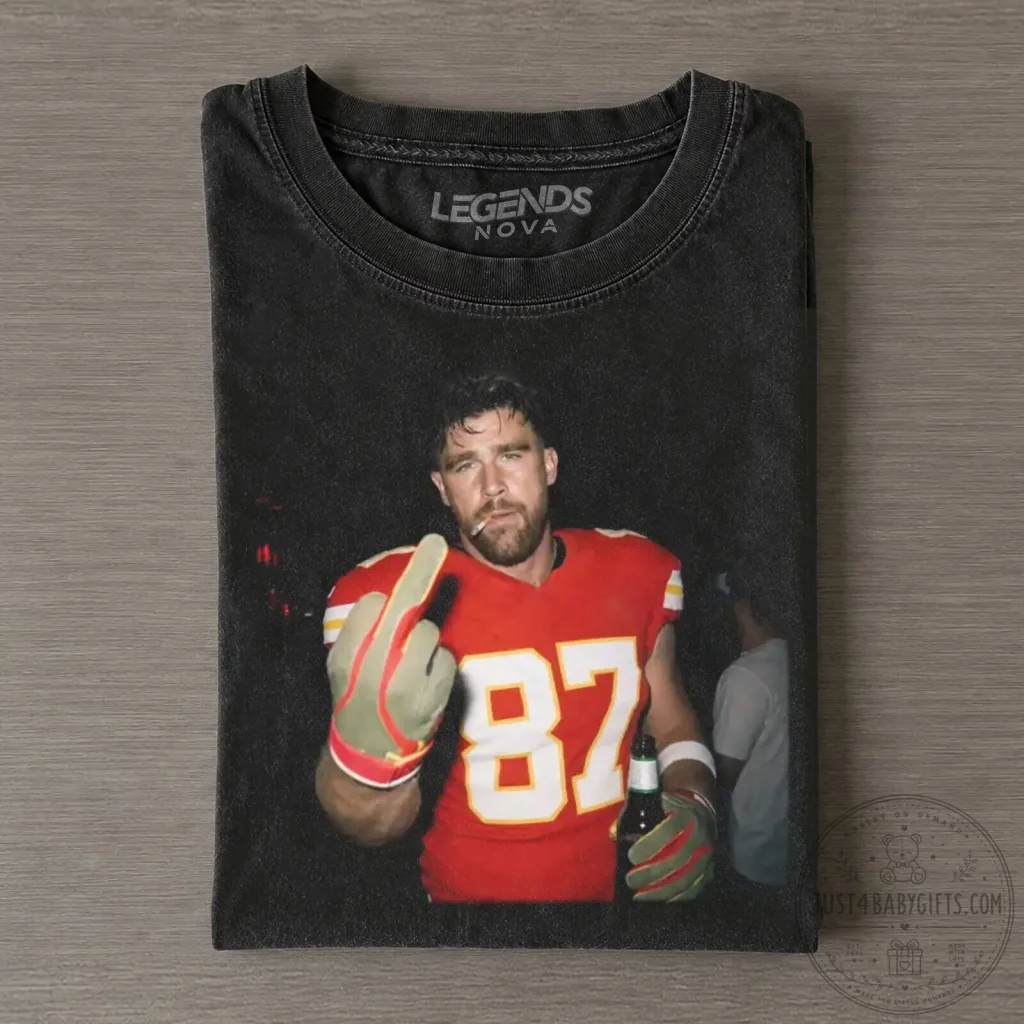 Travis Kelce Middle Finger Kansas City Chiefs Football T-Shirt Travis Kelce Middle Finger Kansas City Chiefs Football T-Shirt